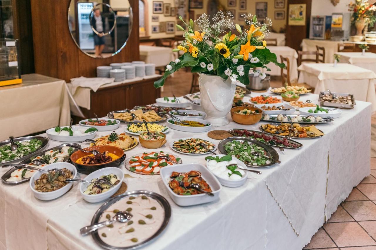 Collemezzano Agrihotel Elisabetta מראה חיצוני תמונה