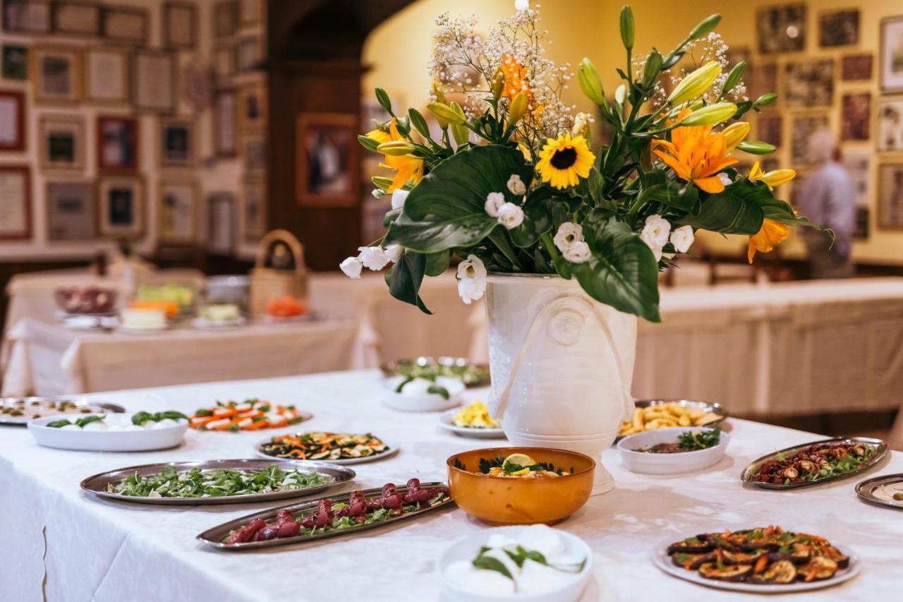 Collemezzano Agrihotel Elisabetta מראה חיצוני תמונה