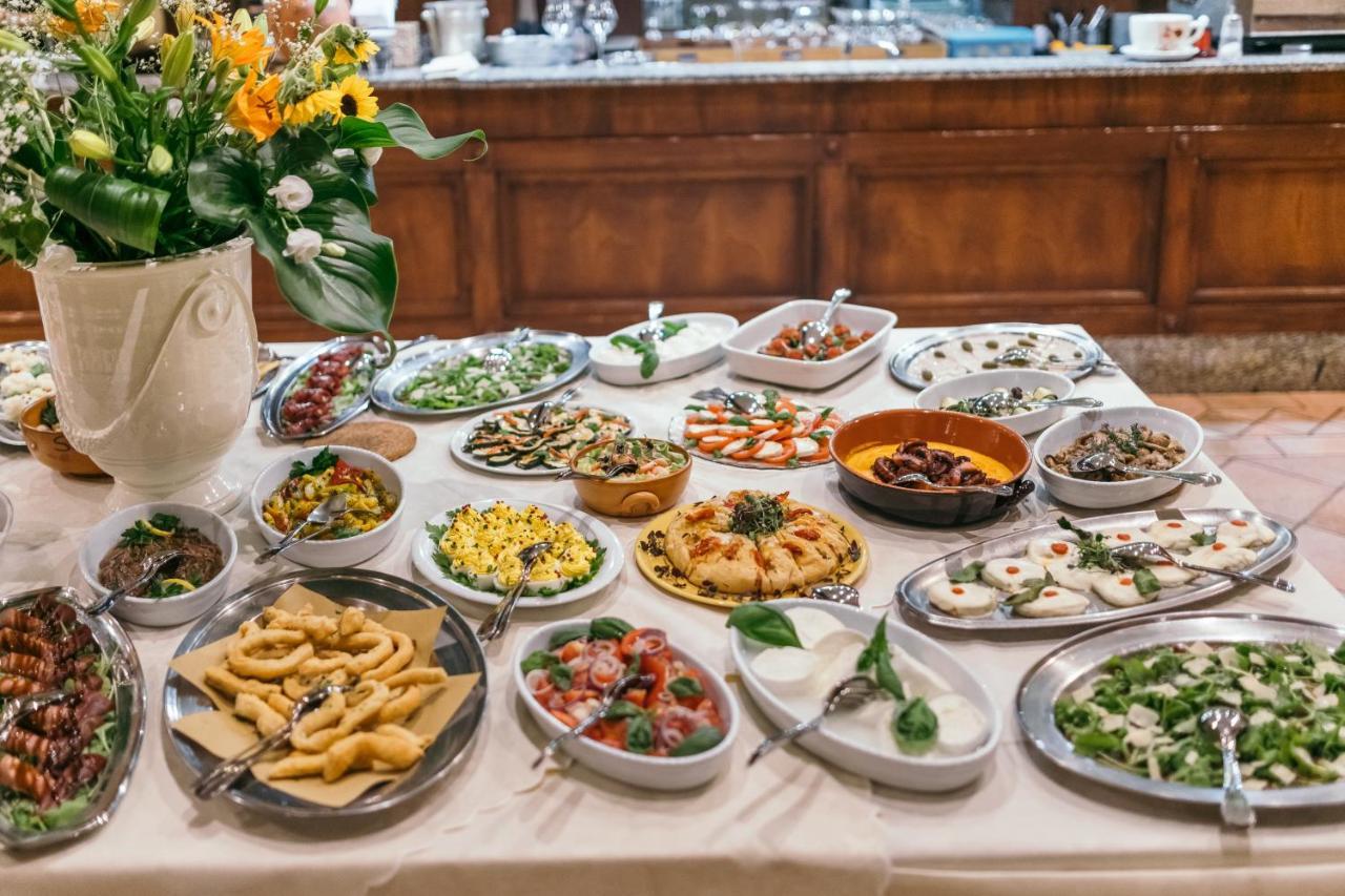 Collemezzano Agrihotel Elisabetta מראה חיצוני תמונה