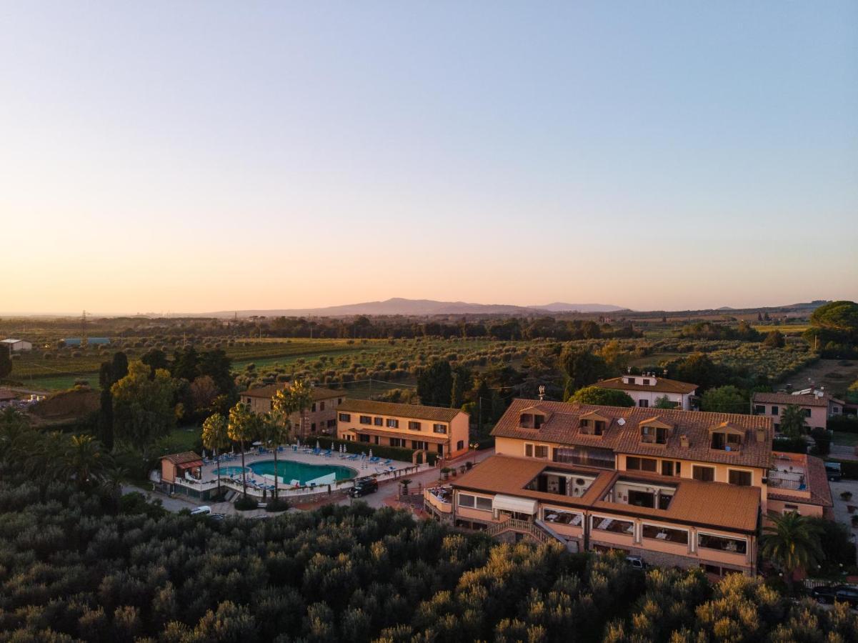 Collemezzano Agrihotel Elisabetta מראה חיצוני תמונה