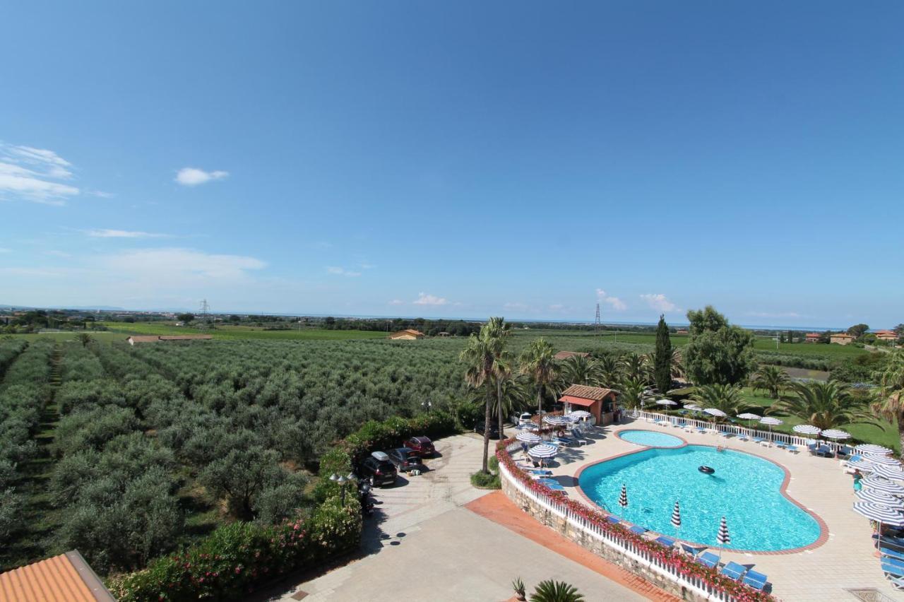 Collemezzano Agrihotel Elisabetta מראה חיצוני תמונה