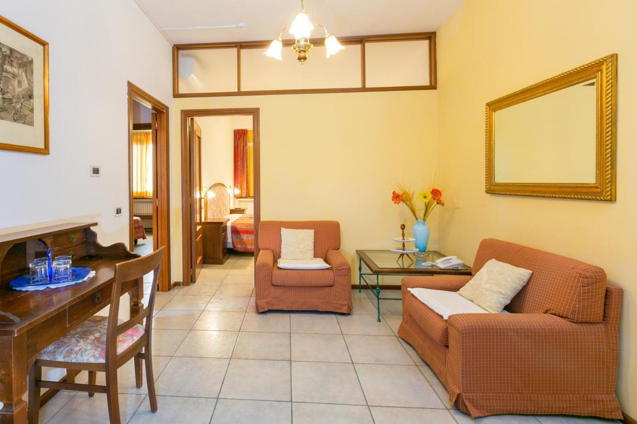 Collemezzano Agrihotel Elisabetta מראה חיצוני תמונה